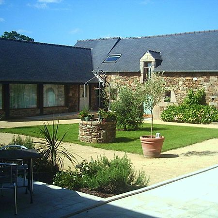 Les Chambres D'Hotes D'Adele Quemper-Guezennec Bagian luar foto